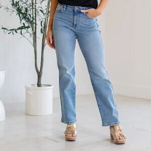 Judy Blue Light Blue Straight Leg Jeans